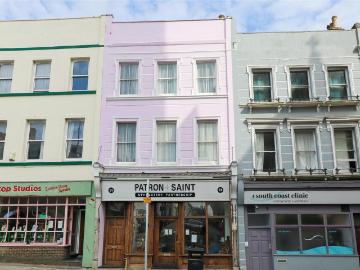 3 bedroom maisonette for sale