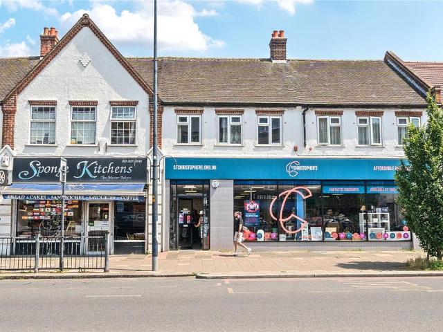 3 bedroom maisonette for sale