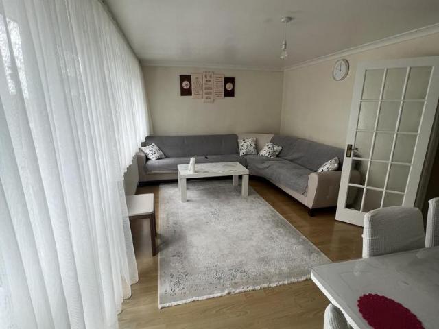3 bedroom maisonette for sale
