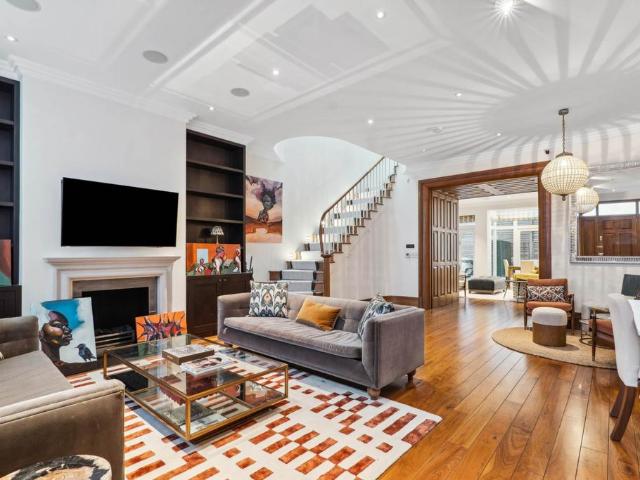 3 bedroom apartment for sale