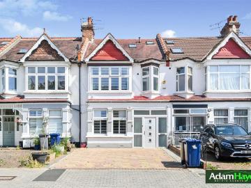 3 bedroom maisonette for sale