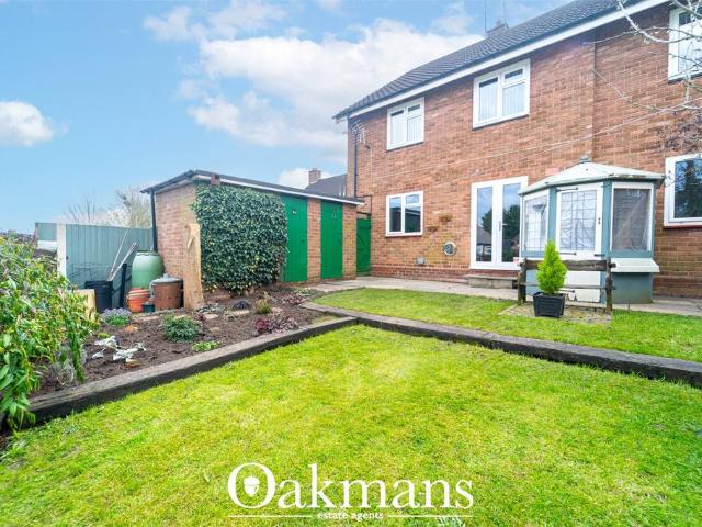 3 bedroom maisonette for sale