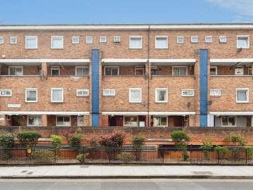 3 bedroom maisonette for sale