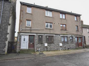 3 bedroom maisonette for sale