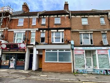 3 bedroom maisonette for sale