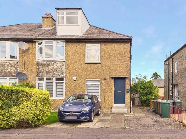 3 bedroom maisonette for sale
