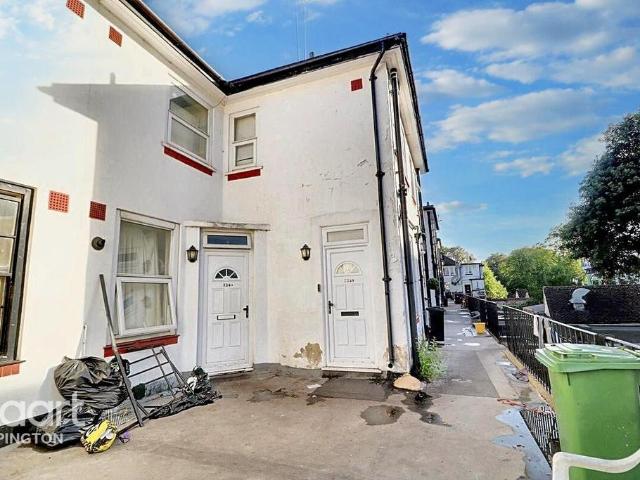3 bedroom maisonette for sale
