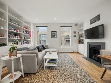 3 bedroom maisonette for sale