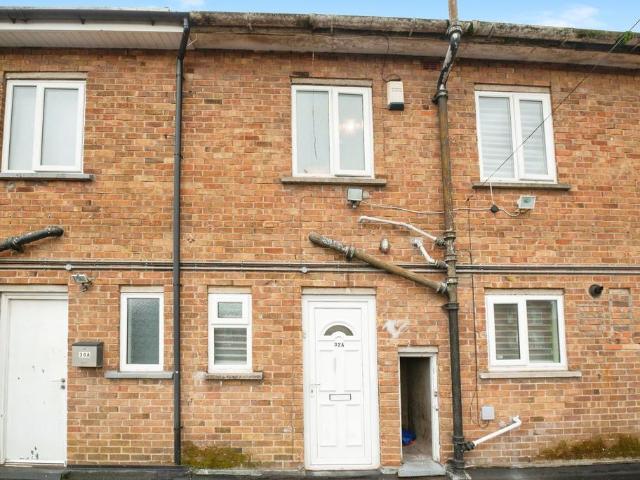 3 bedroom maisonette for sale