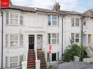 3 bedroom maisonette for sale