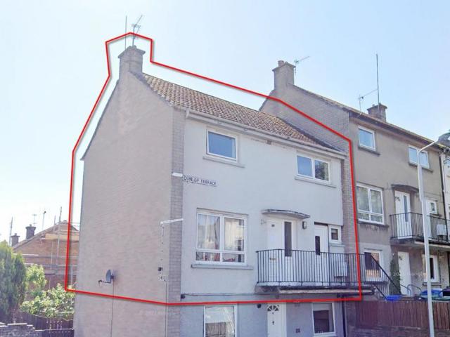 3 bedroom maisonette for sale