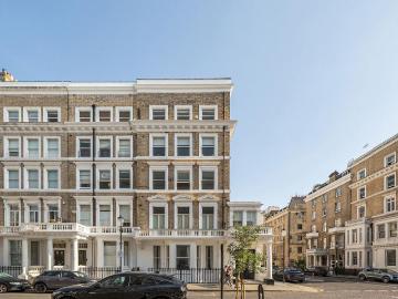 3 bedroom maisonette for sale