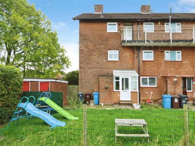 3 bedroom maisonette for sale