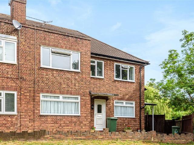 3 bedroom maisonette for sale