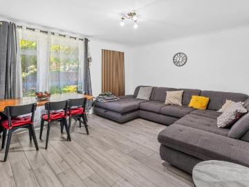 3 bedroom maisonette for sale