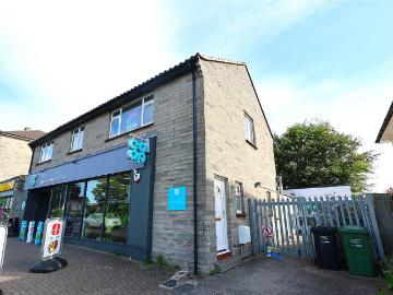 3 bedroom maisonette for sale
