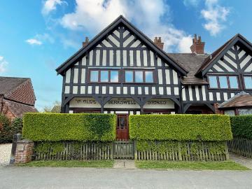 Solihull, West Midlands, Midlands - Equipped kitchen