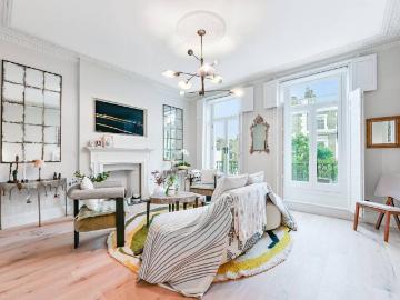 3 bedroom maisonette for sale