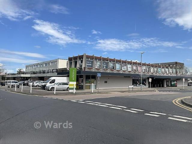 3 bedroom maisonette for sale