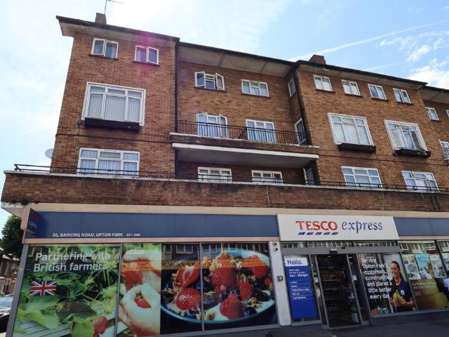 3 bedroom maisonette for sale