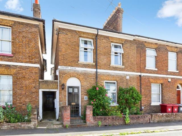 3 bedroom maisonette for sale