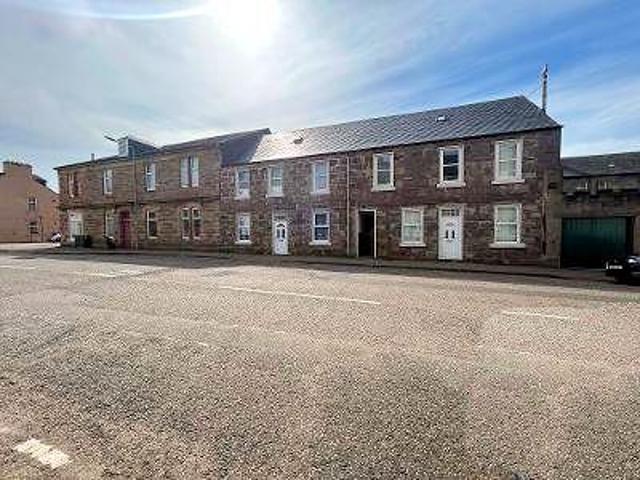 3 bedroom maisonette for sale
