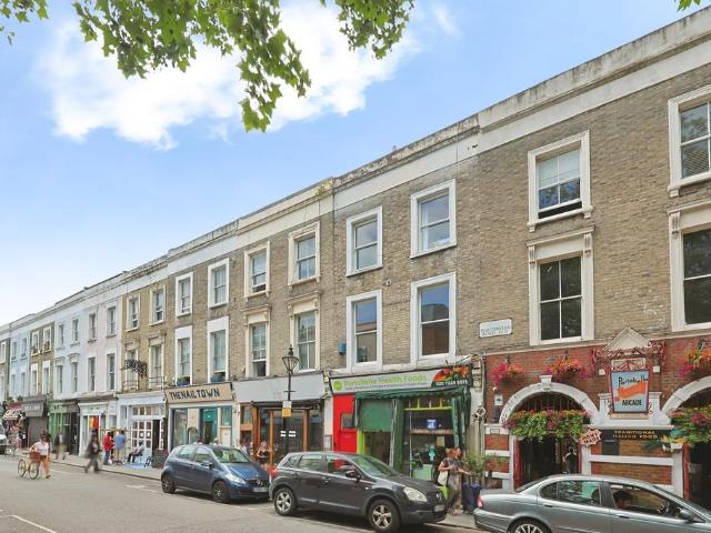 3 bedroom maisonette for sale