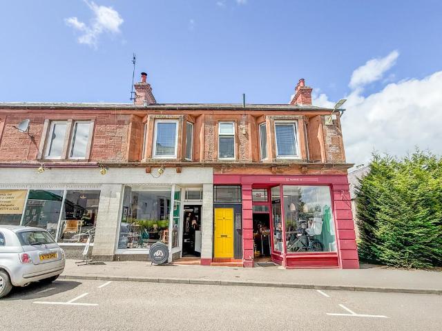3 bedroom maisonette for sale