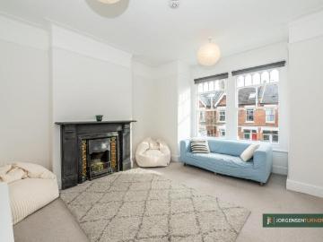 Northern Ireland - Garden, Fireplace, Equipped kitchen