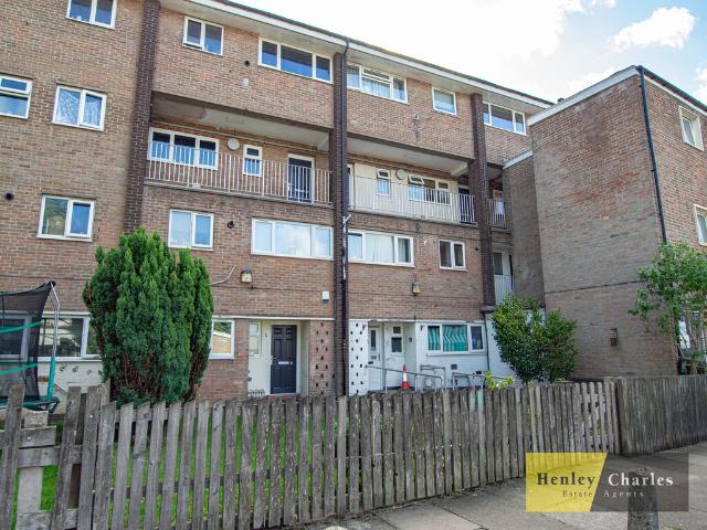 3 Bedroom Maisonette For Rent