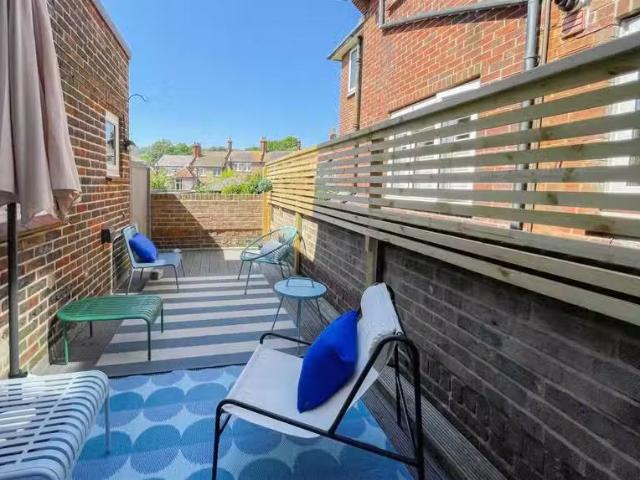 3 bedroom maisonette for rent in Meads Street, Eastbourne, BN20