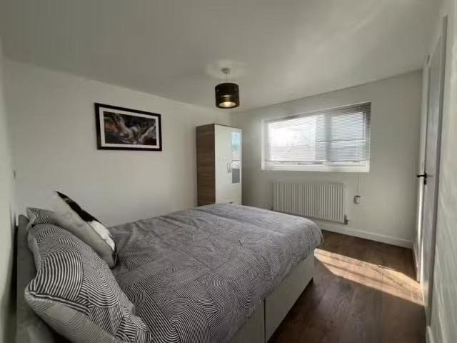 3 bedroom maisonette for rent in Sandgate Road, Brislington, B.