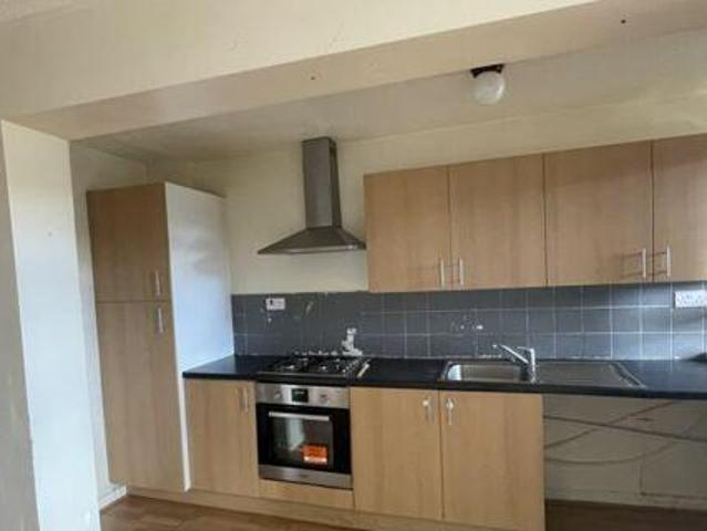 3 Bedroom Maisonette For Rent In Sulgrave