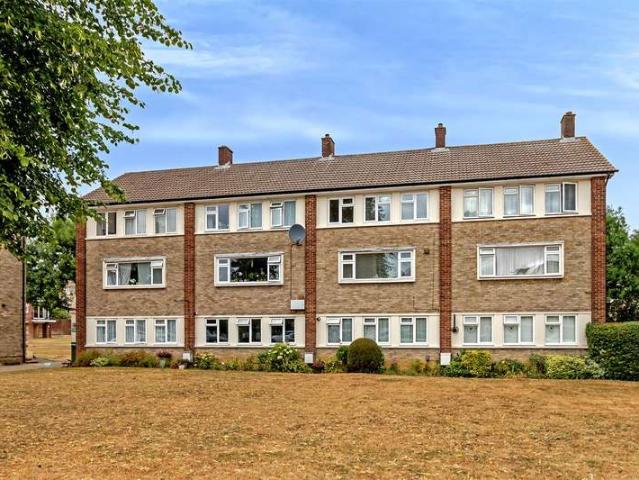 3 Bedroom Maisonette Flat