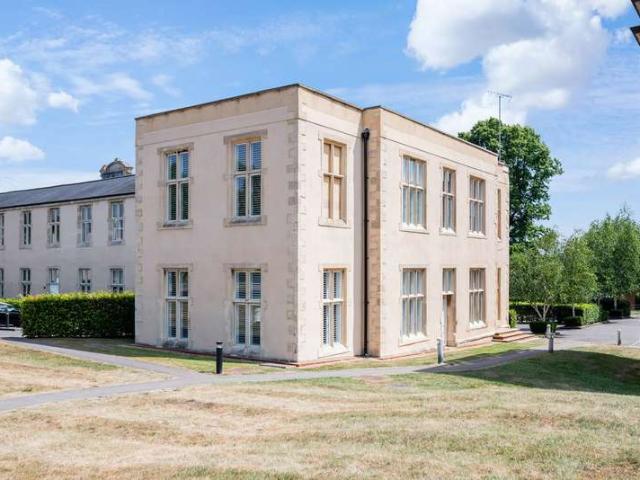 3 Bedroom End Of Terrace House