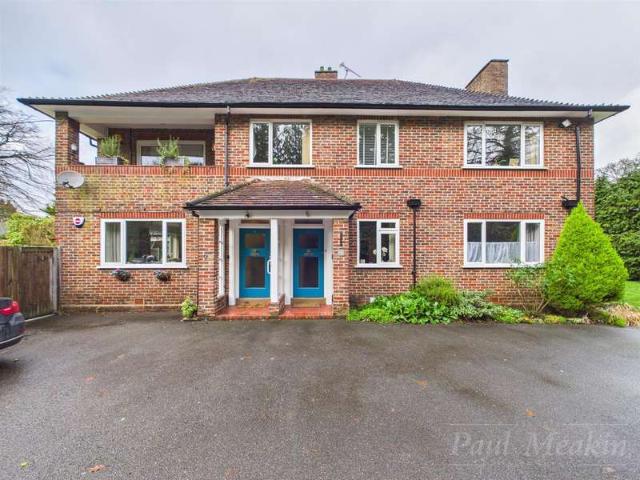 3 Bedroom Maisonette Flat