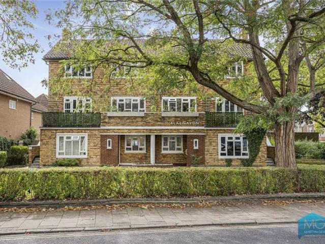 3 Bedroom Maisonette Flat