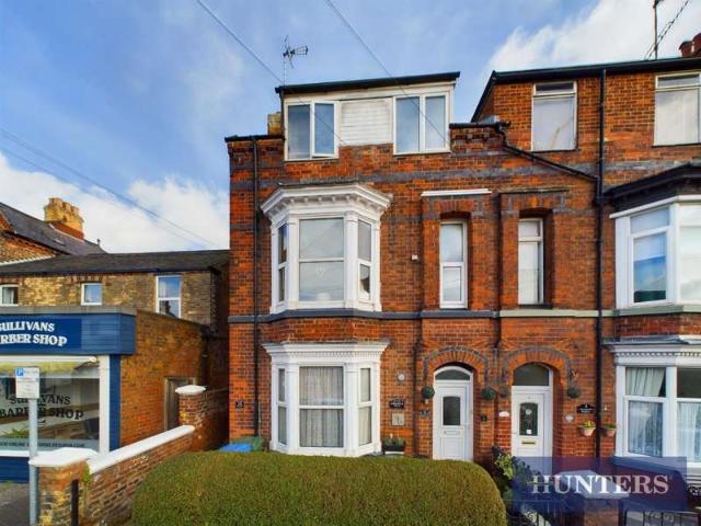 3 Bedroom Maisonette Flat