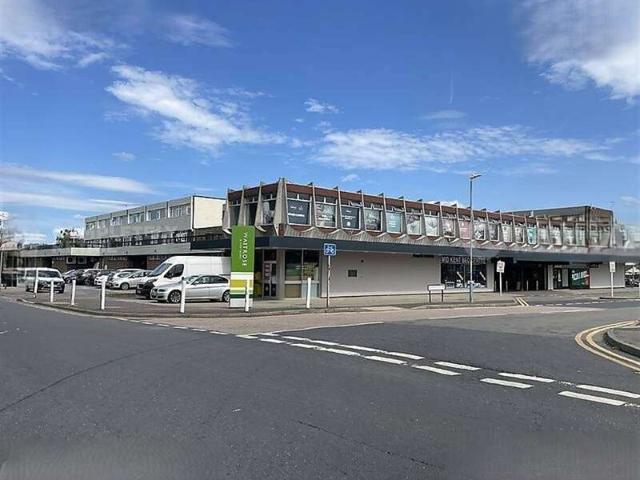 3 Bedroom Maisonette Flat