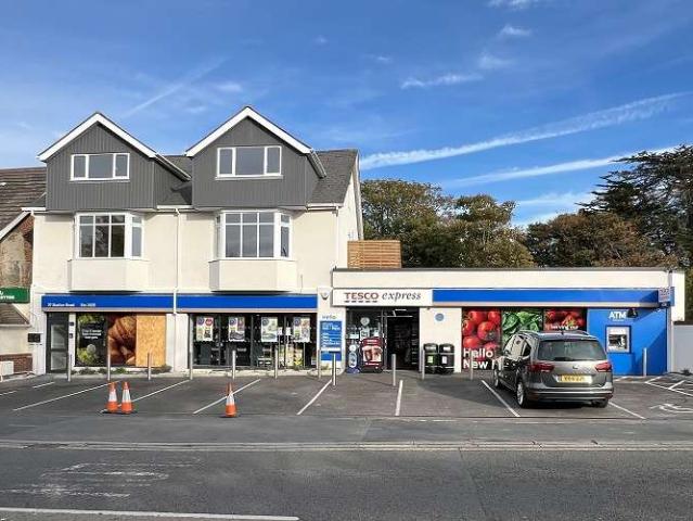 3 Bedroom Maisonette Flat