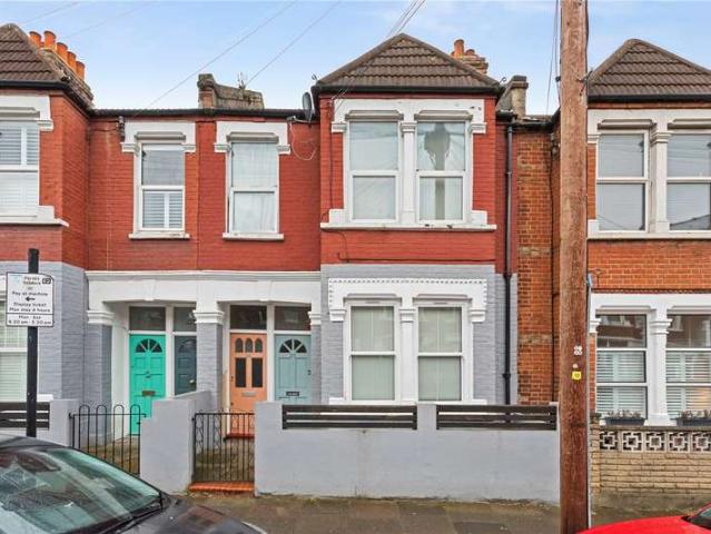 3 Bedroom Maisonette Flat