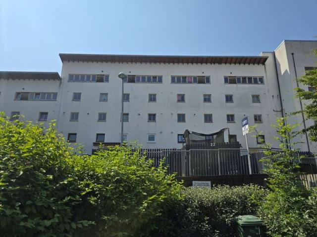 3 Bedroom Maisonette Flat