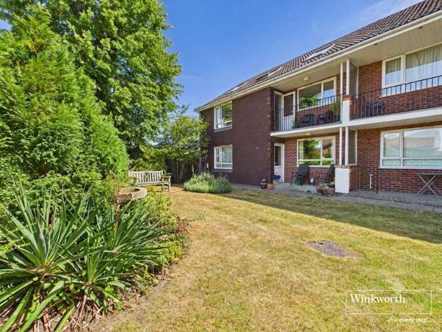 3 Bedroom Maisonette Flat