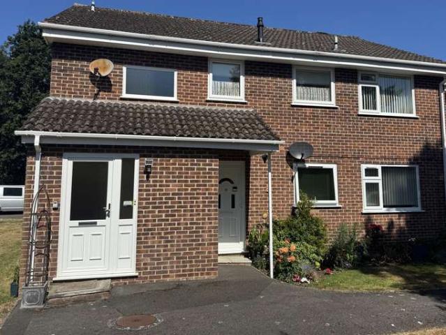 4 Bedroom Maisonette Flat