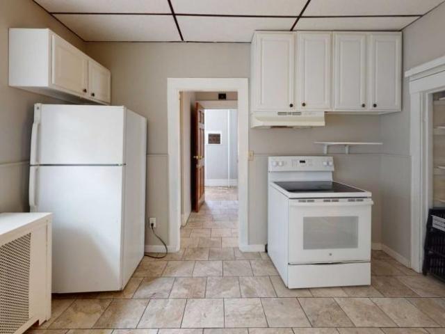 3 bedroom, Malden MA 02148 LS98395978