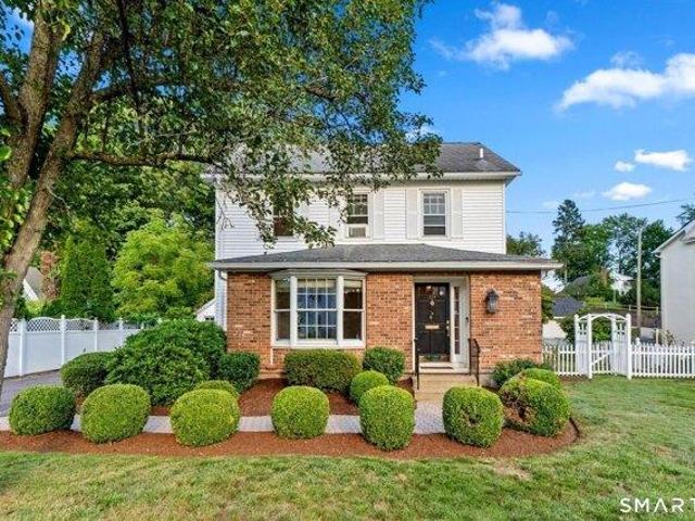 3 bedroom, Manchester CT 06040 105414987