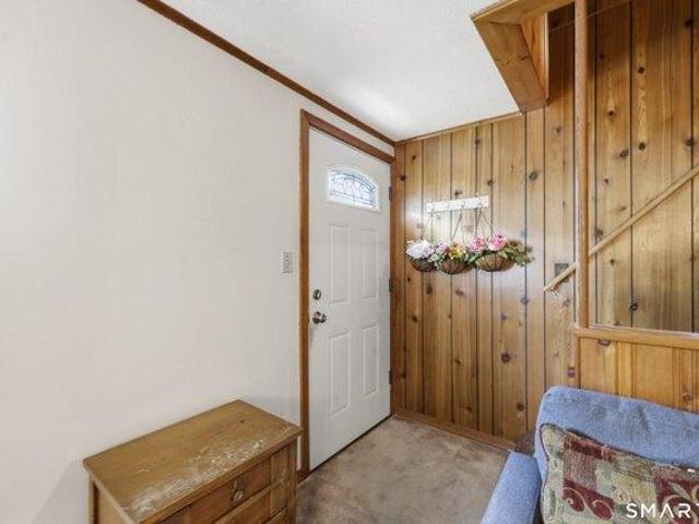3 bedroom, Manchester CT 06040 105190877