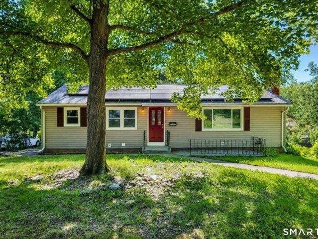 3 bedroom, Manchester CT 06042 105496849