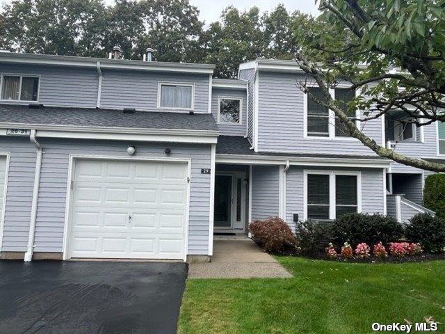 3 bedroom, Manorville NY 11949 72692125
