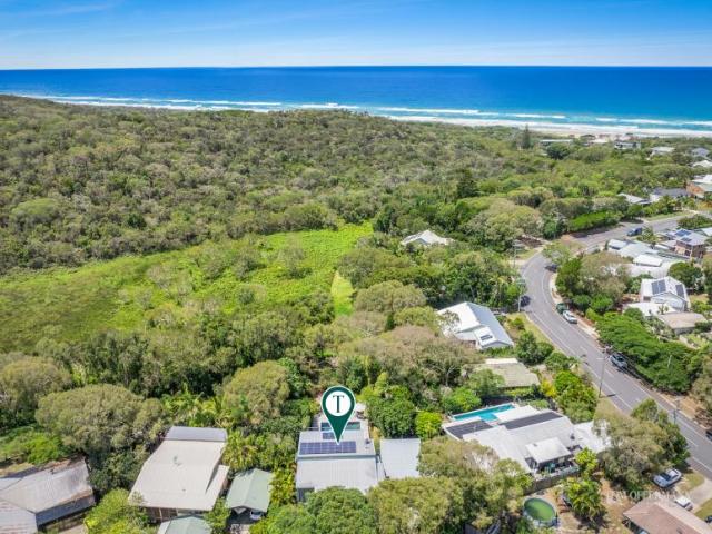3 Bedroom House Marcus Beach QLD 101583383